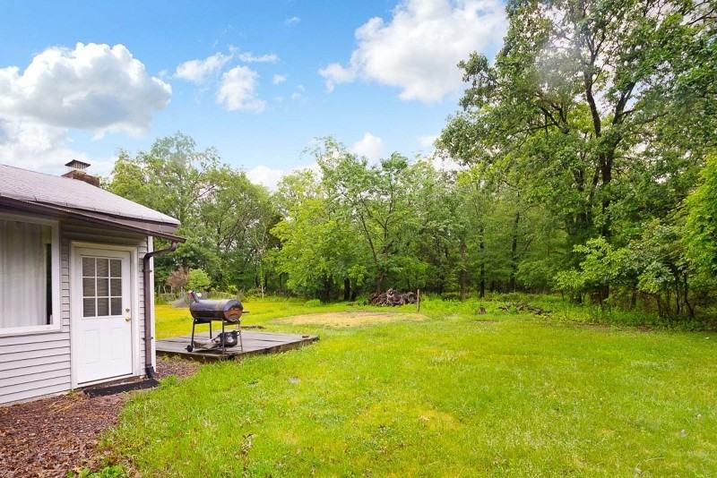 21 Suttie Ave - Photo 3 of 16