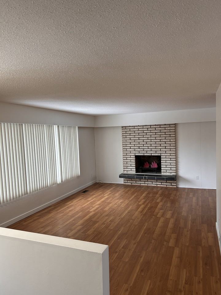 Blundell House Apartments 10340 Blundell Rd, Richmond, BC V6Y 1L1