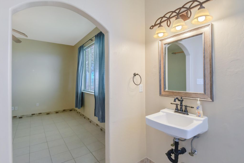 832 Monterrey Rd Ne #1 - Photo 2 of 14