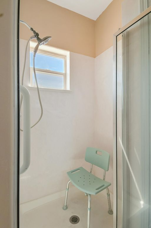 832 Monterrey Rd Ne #1 - Photo 3 of 14