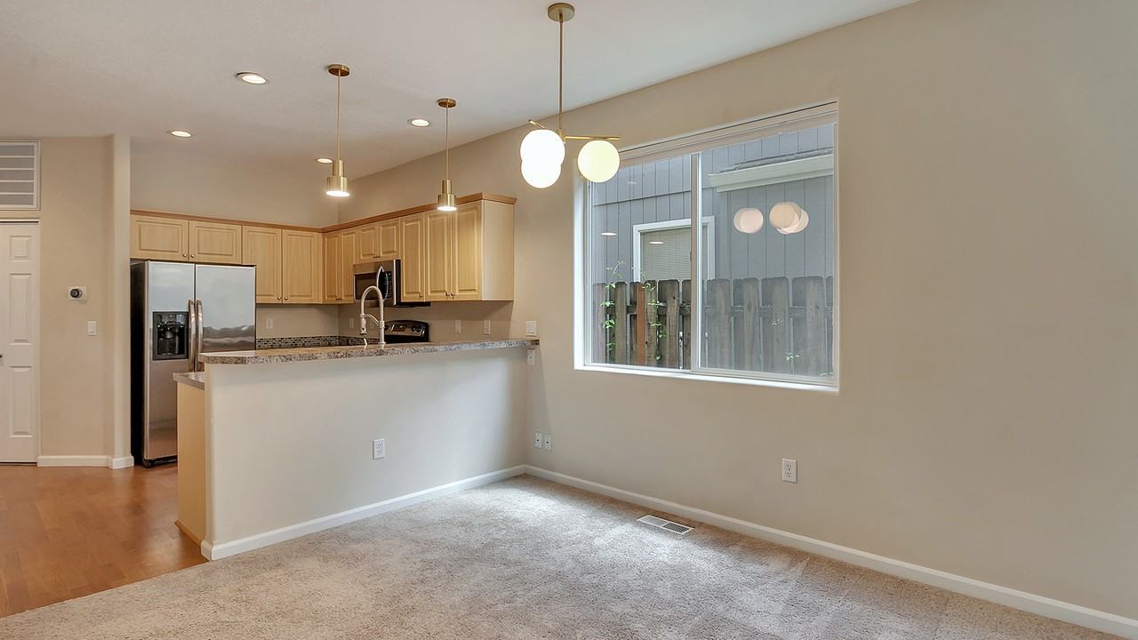 9817 N Clarendon Ave #1 - Photo 2 of 17