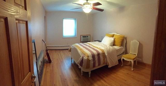 95 Orient Way - Photo 2 of 13