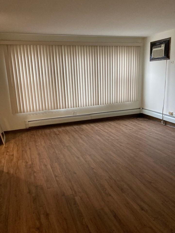 1860 State St - Photo 2 of 10