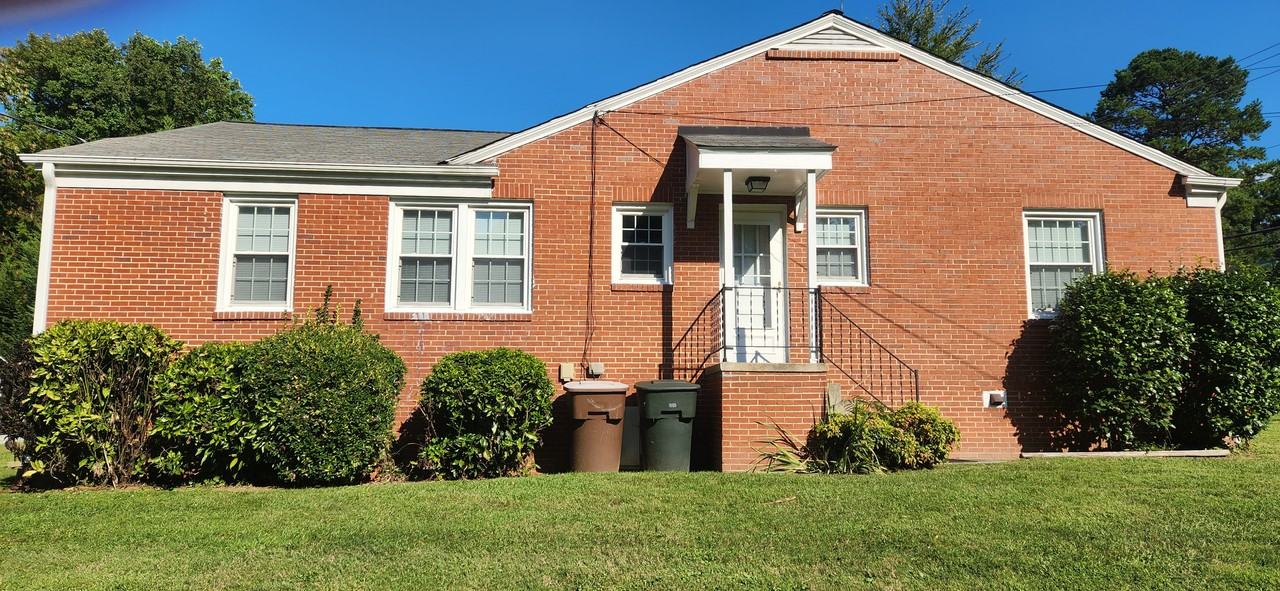 2644 Walker Ave #B - Photo 2 of 16