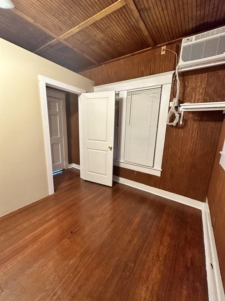 314 N Nueces #A