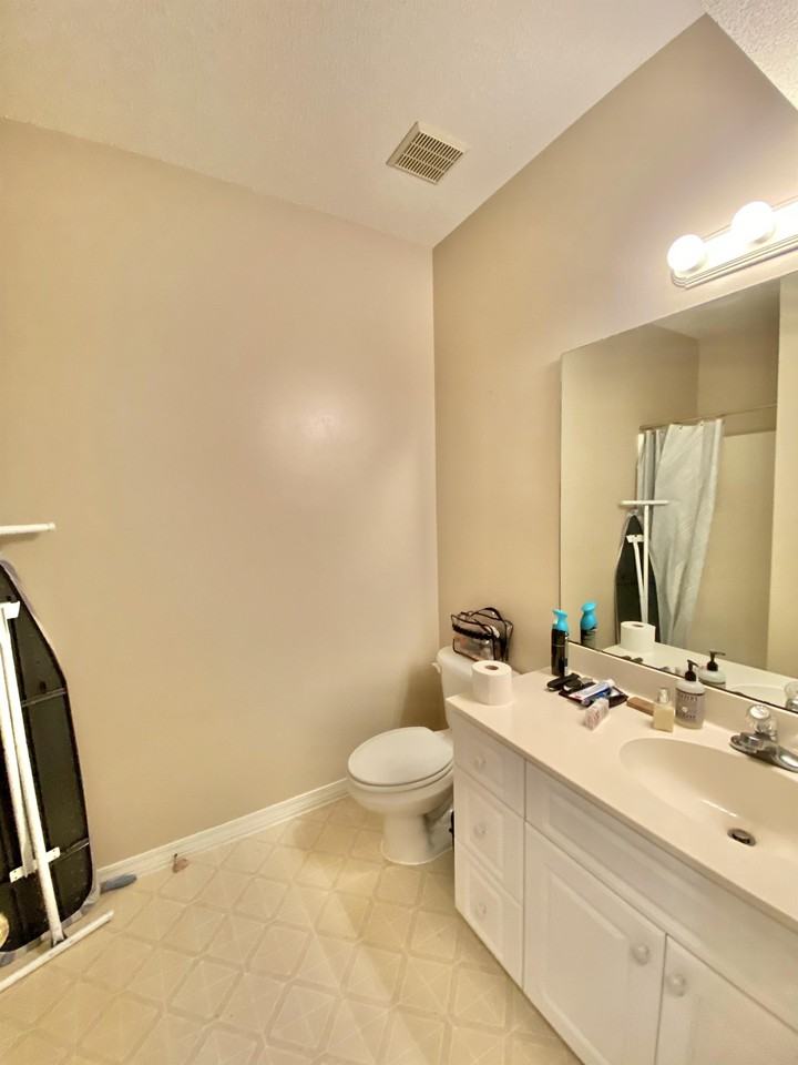 1501 Partin Dr N #261 - Photo 5 of 9