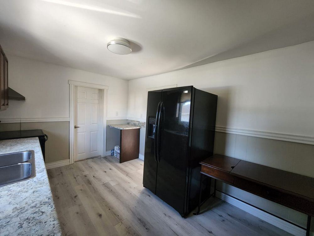 193 Cedar St - Photo 2 of 16