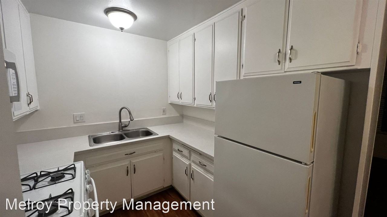 4128 Wabash Ave - Photo 3 of 11