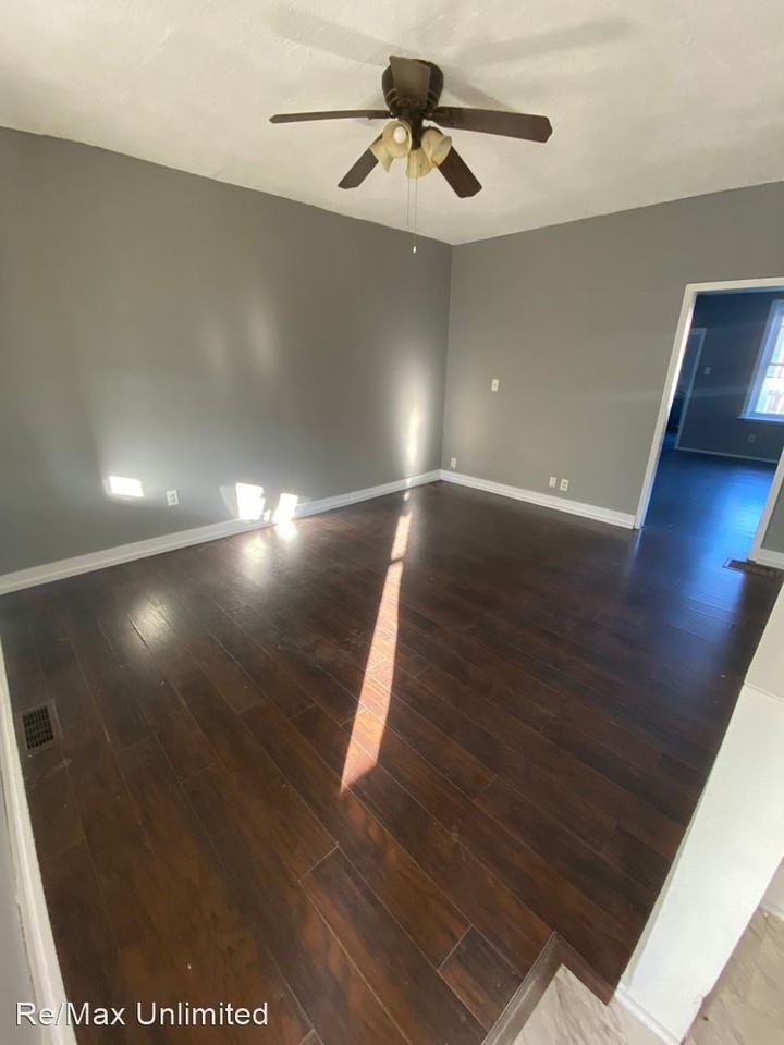 104 3rd Ave - Photo 2 of 22