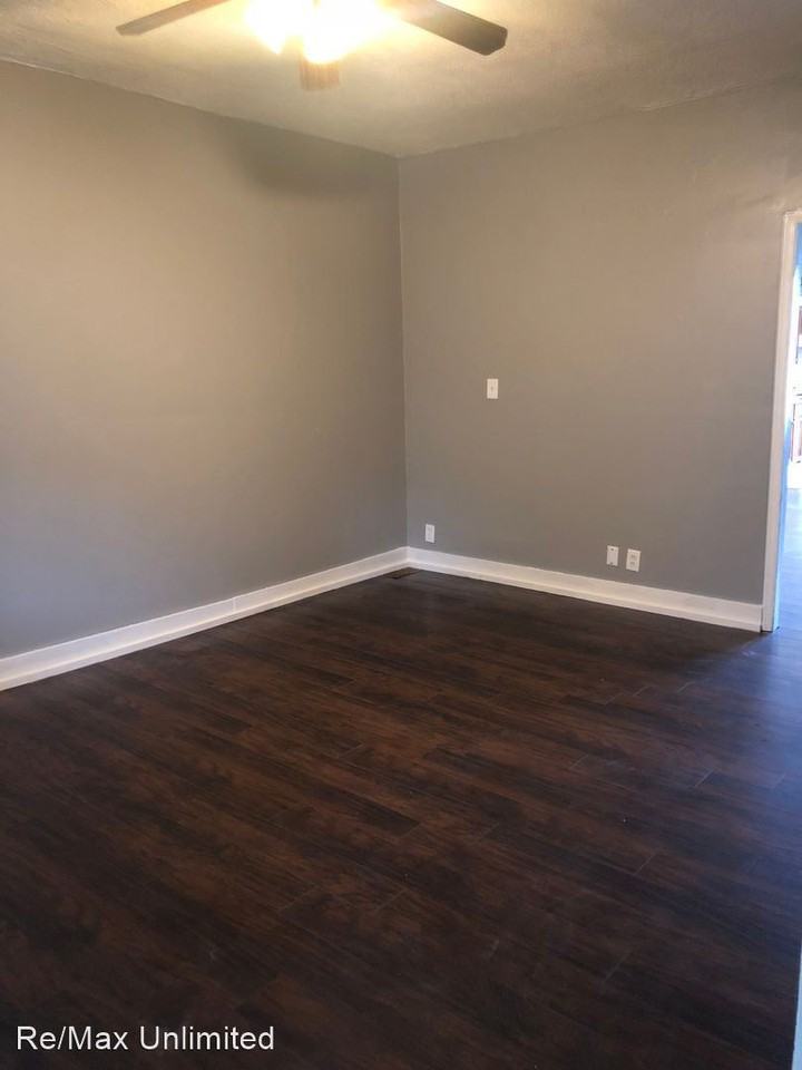 104 3rd Ave - Photo 3 of 22