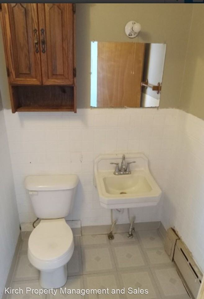 137 N 4250th Rd - Photo 3 of 4