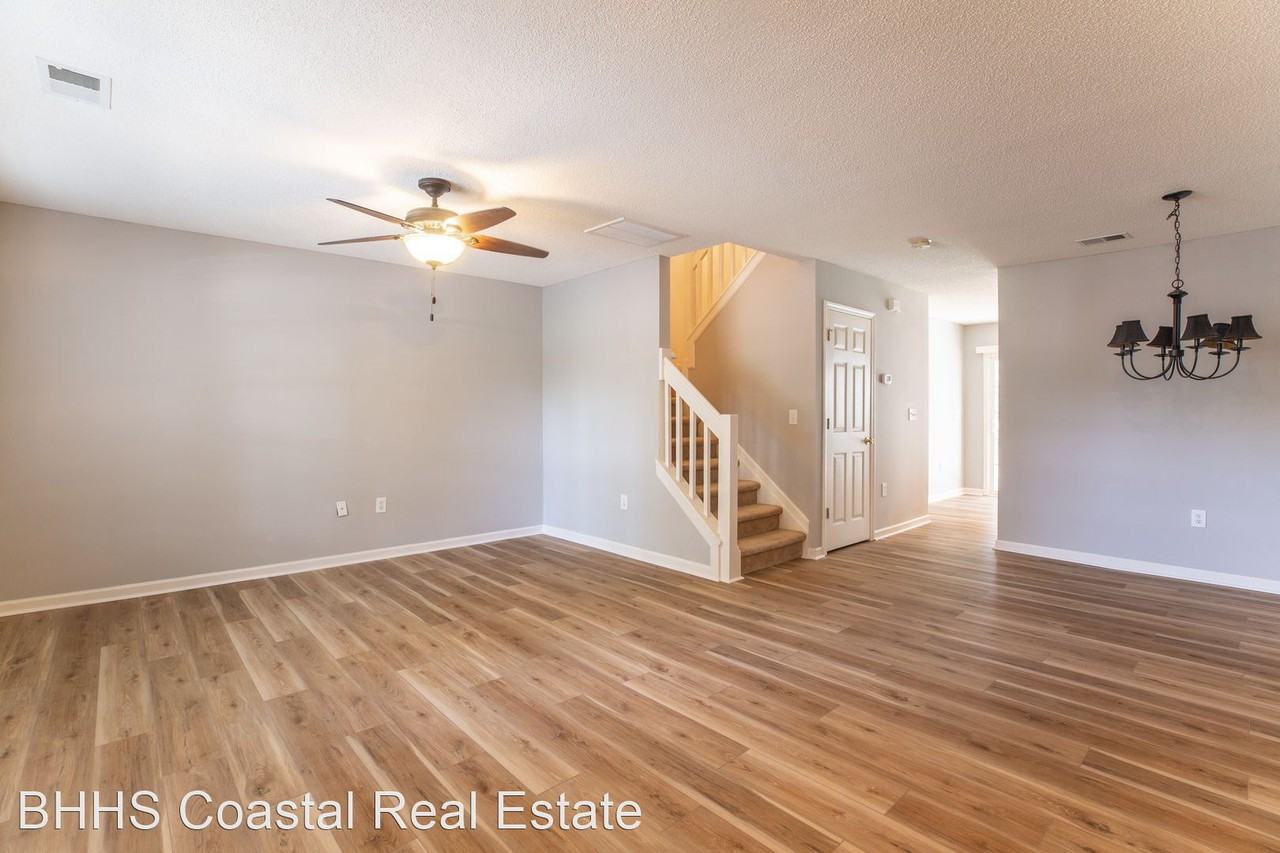 962 Palisade Cir - Photo 2 of 26