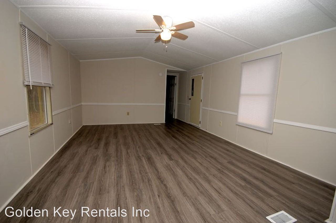 2033 Us Highway 13 S - Photo 3 of 8