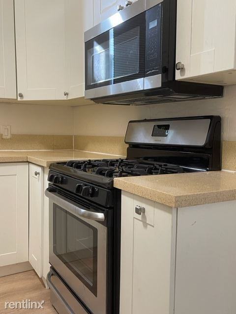 1746 35th Ave - Photo 2 of 7