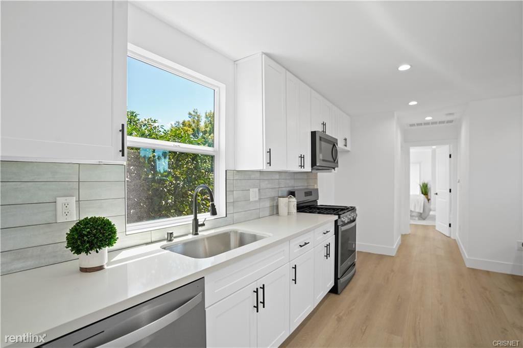 6659 Delco Ave - Photo 2 of 13