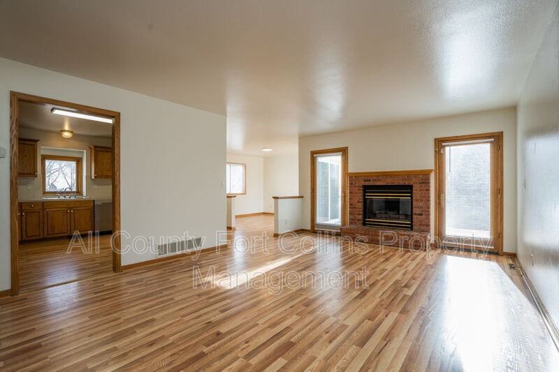 5807 Derry Drive - Photo 3 of 21