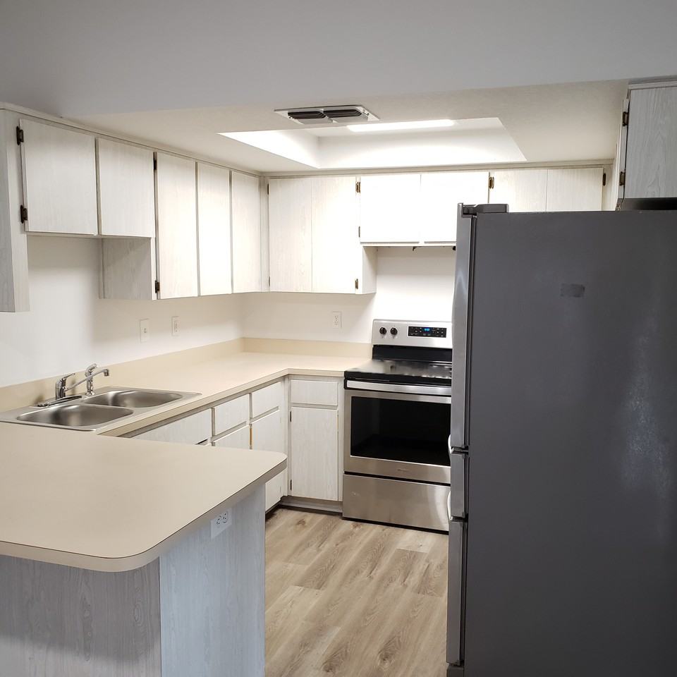 4373 Quintara St - Photo 7 of 13