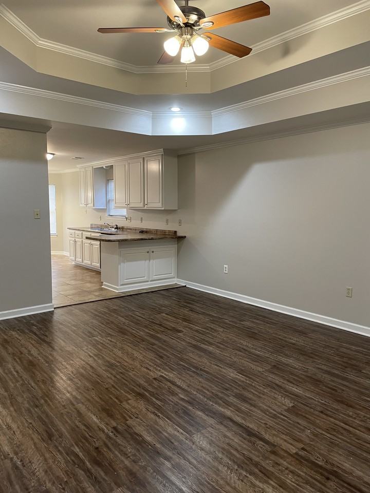 3307 Holt St - Photo 2 of 9