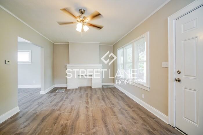 593 S Ogden Ave - Photo 3 of 15