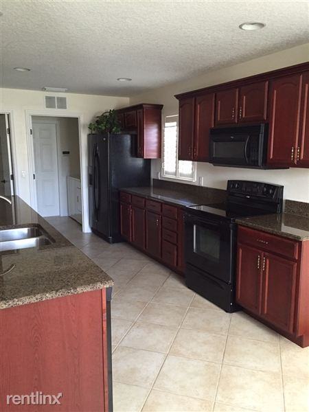 4348 Arlington Ridge Blvd - Photo 2 of 3