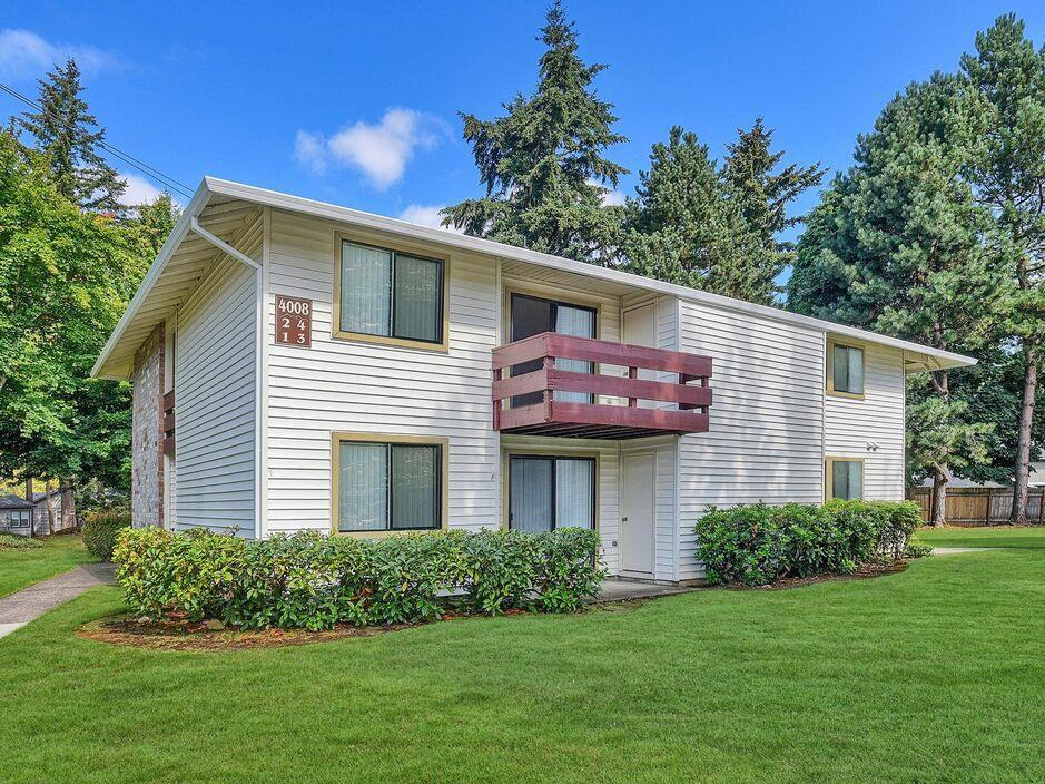 Foothills Apartments - Photo 5 of 29