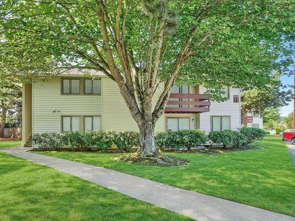 Foothills Apartments - Photo 7 of 29