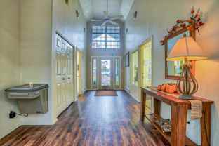 Oak Glen Apartments - Photo 1 of 1