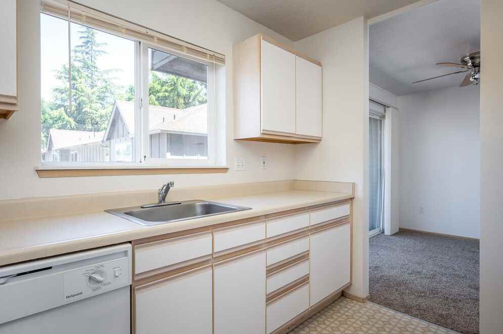 Tuxedo Park Apartments 16548 Ne Halsey St, Gresham, OR 97230 Zumper