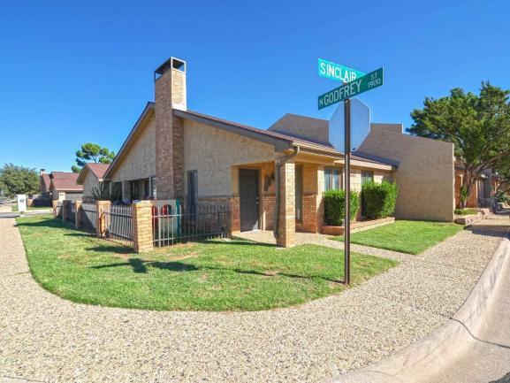 3500 Boyd Ave - Photo 3 of 24