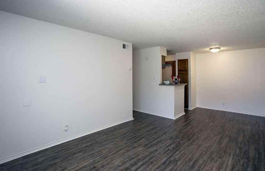 9100 Andrews Hwy - Photo 6 of 26