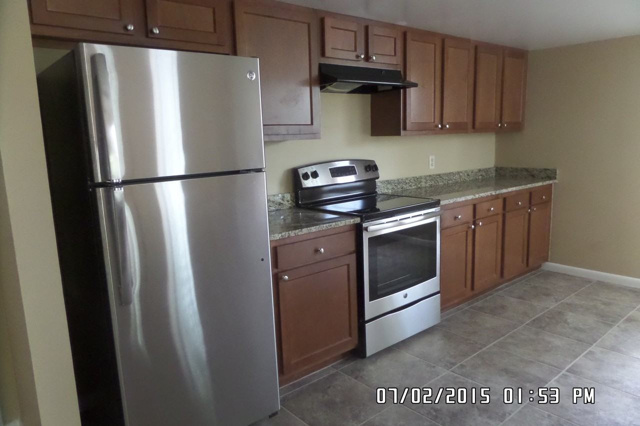 4685 Longbow Dr - Photo 3 of 14