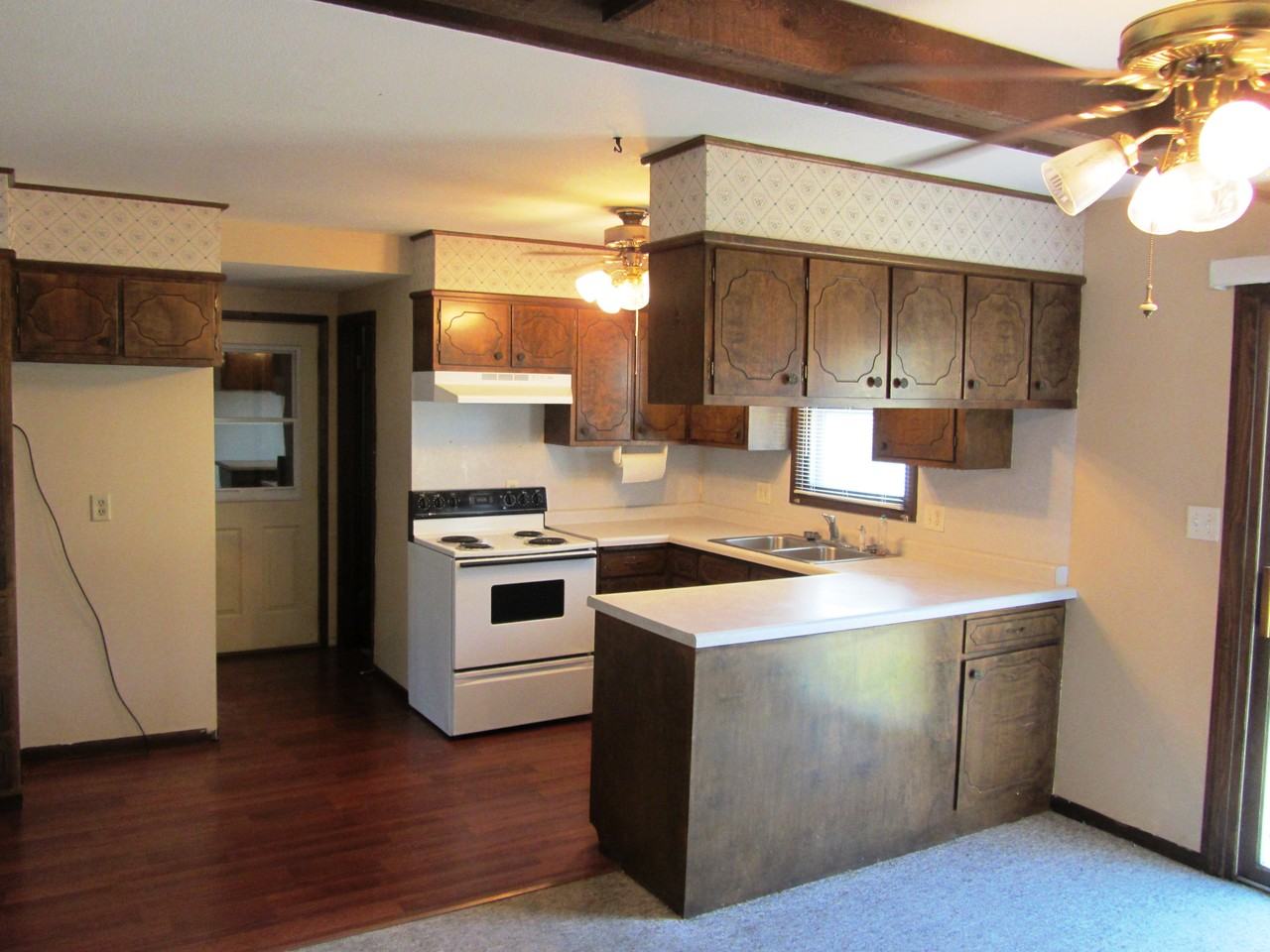 2425 E 2nd St - Photo 2 of 27