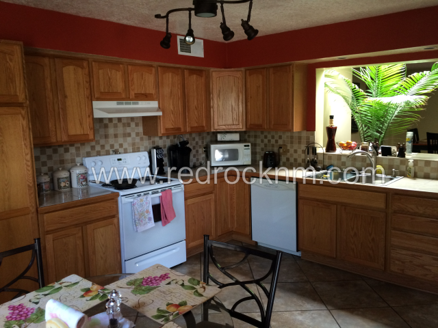 5220 Zurich Pl NE - Photo 3 of 15