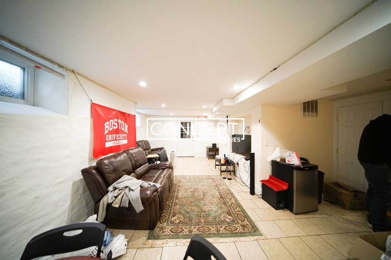 8 Sawyer Ter #1 - Photo 5 of 43