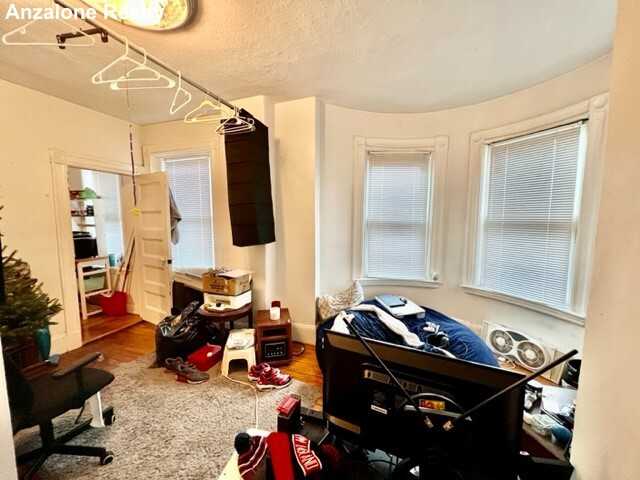 31 Thacher St #5R - Photo 2 of 15