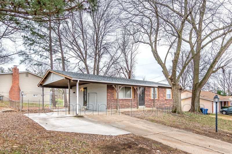 12724 San Clemente Dr - Photo 2 of 34