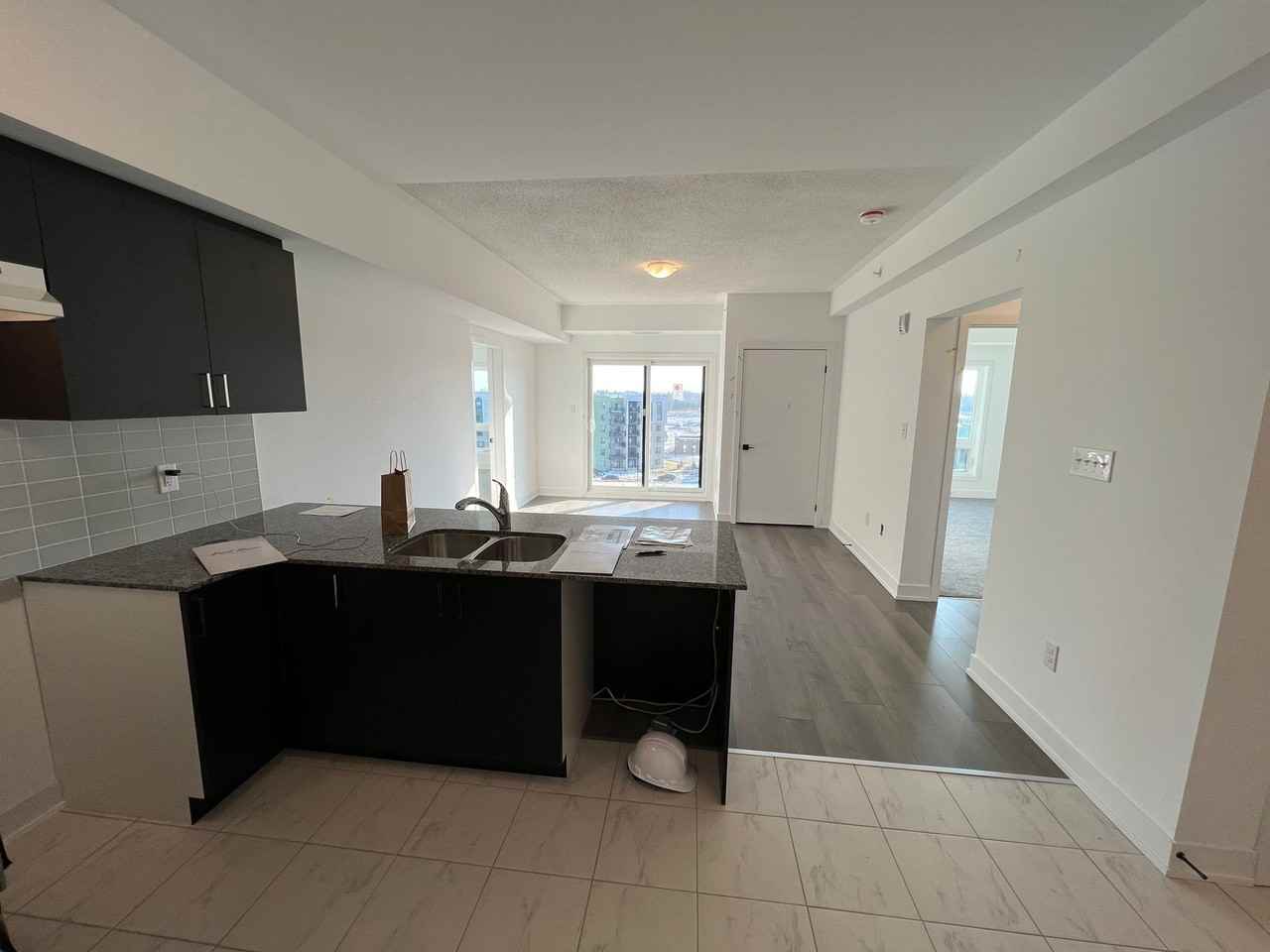 820 Mapleview Drive East #609 - Photo 3 of 17