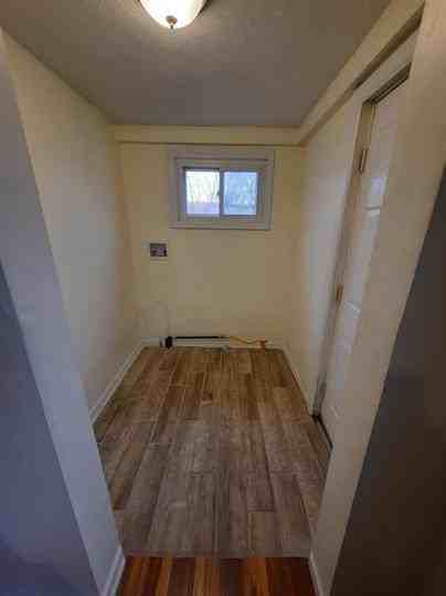 1633 E 49th St - Photo 3 of 7