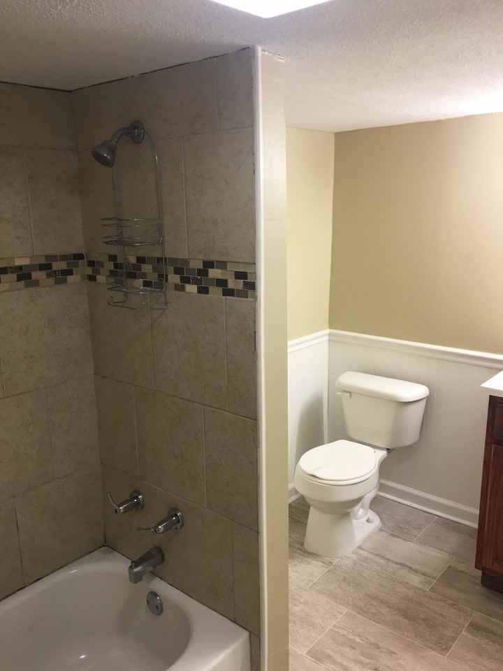 2000 Avondale Dr - Photo 3 of 10