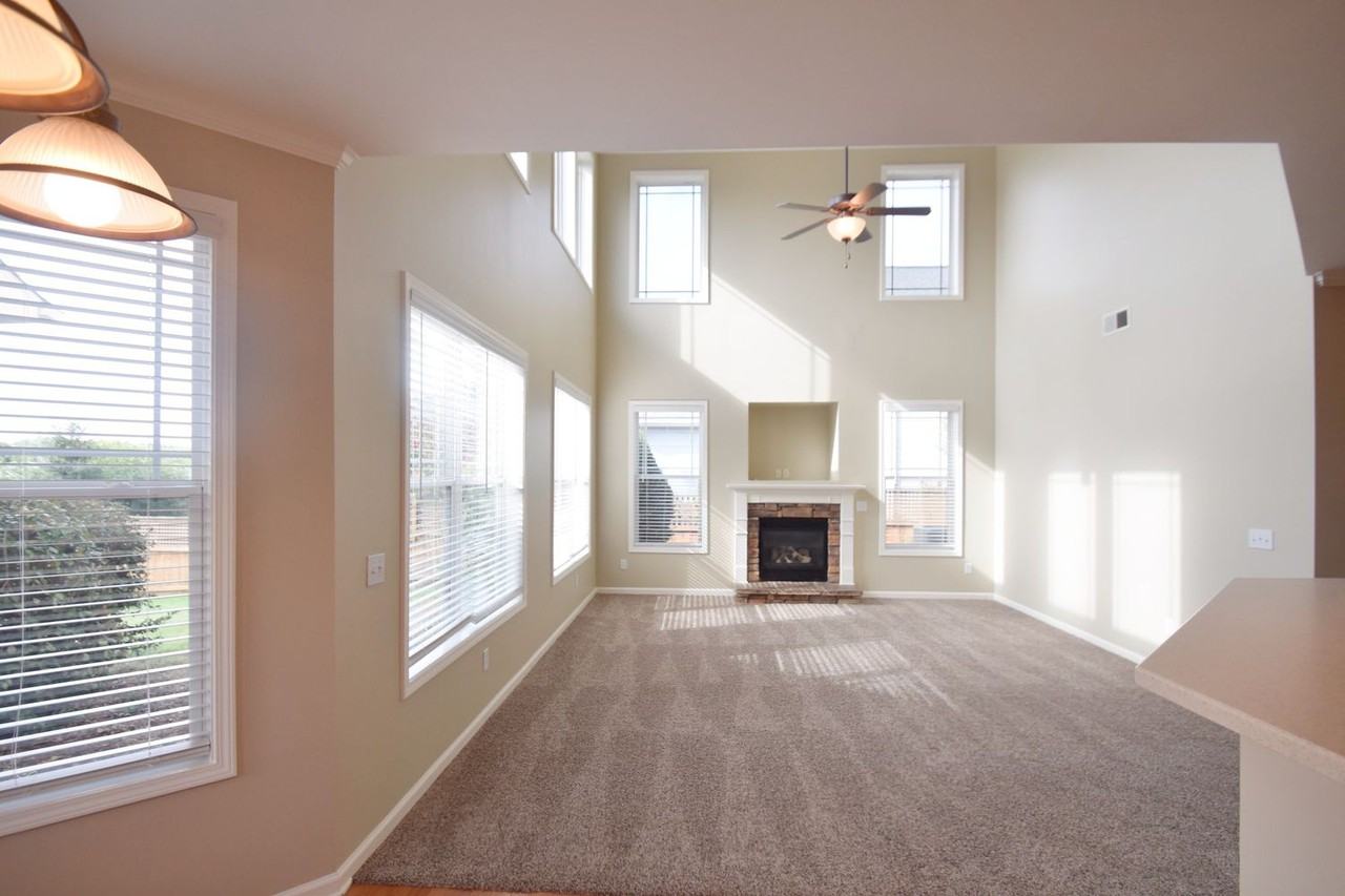 205 Harmony Lake Dr - Photo 2 of 19