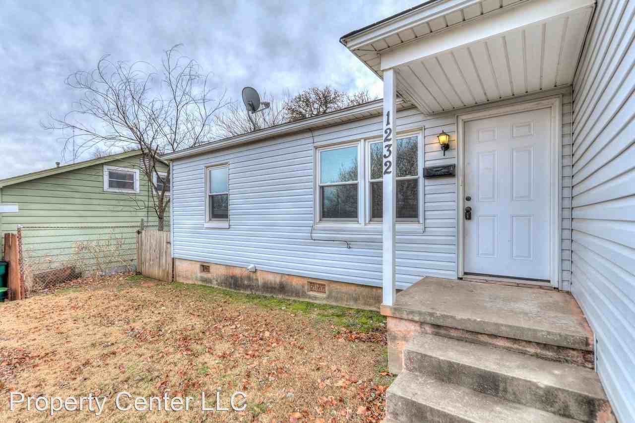 1232 Carter Dr - Photo 3 of 29