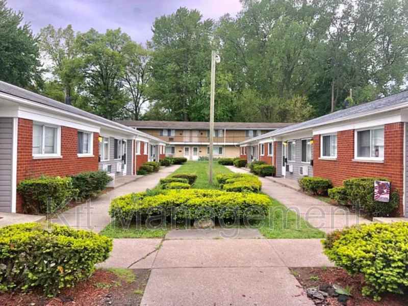 2241 W Laskey Rd - Photo 7 of 12