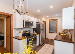 766 Sunbury Rd - Photo 3 of 13