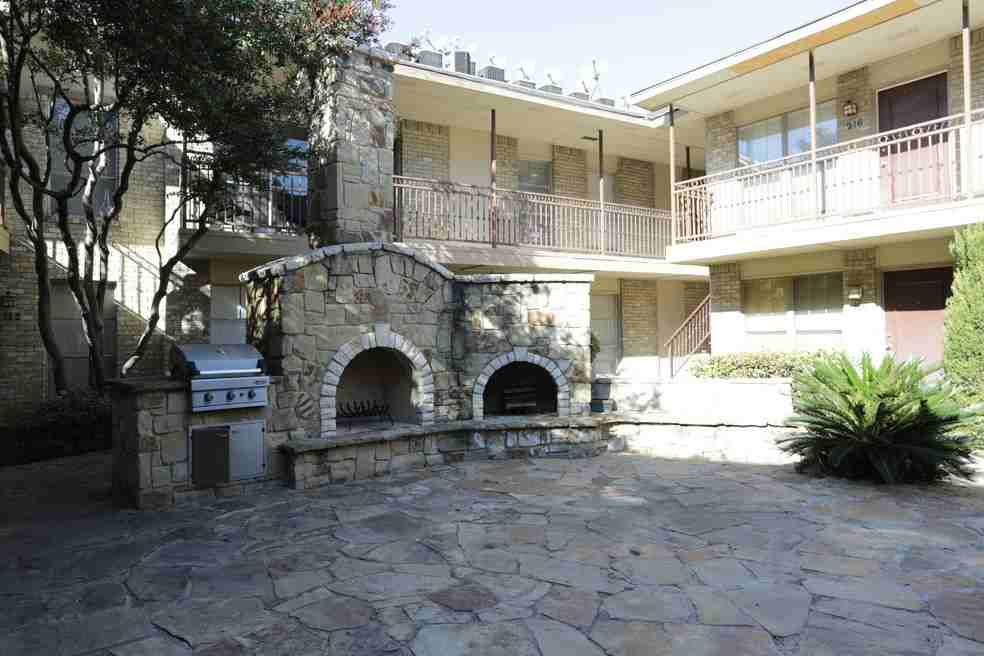 Miramonte Villas - Photo 2 of 3