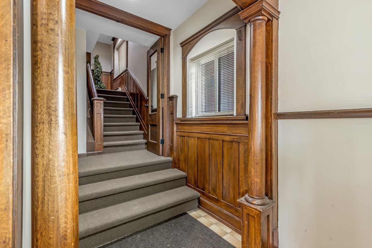 435 Palmerston Boulevard #3 - Photo 3 of 29