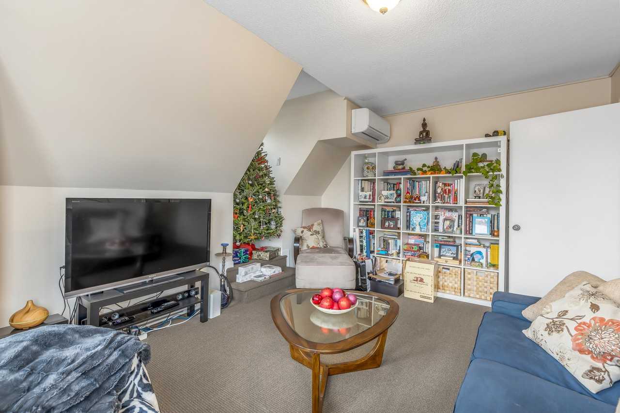 435 Palmerston Boulevard #3 - Photo 6 of 29