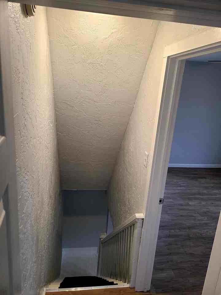 411 1st St #1 - Photo 5 of 25