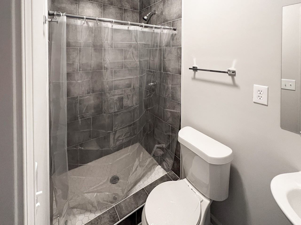 East Ave Nw - Photo 2 of 7