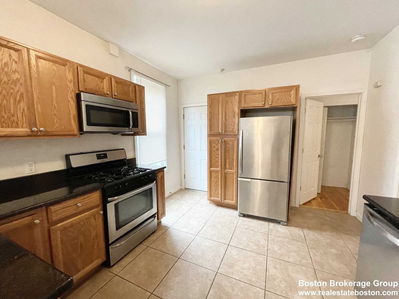 Delle Ave - Photo 3 of 12