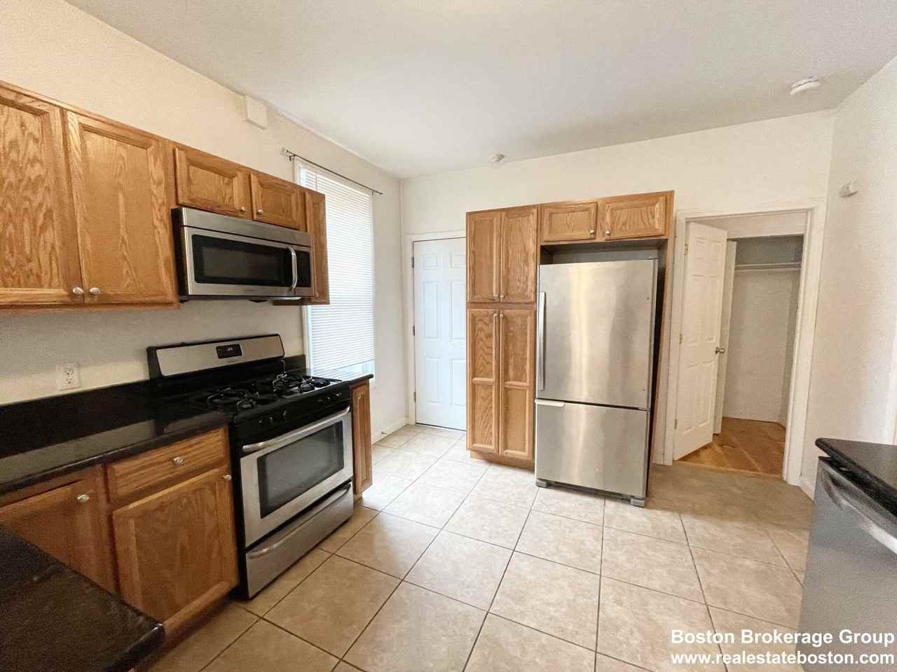 Delle Ave - Photo 3 of 12